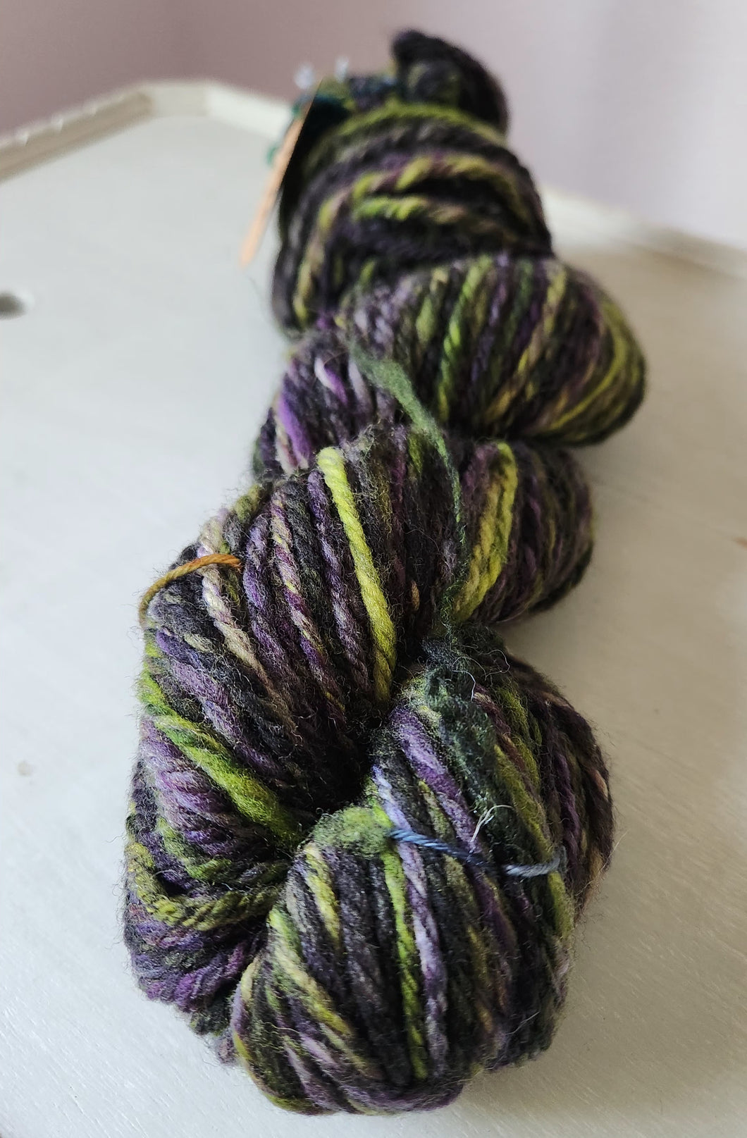 Superwash Targhee wool yarn handspun by EJ