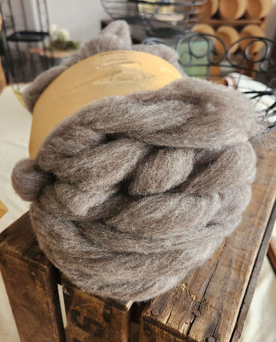 Romeldale/CVM roving - 4oz